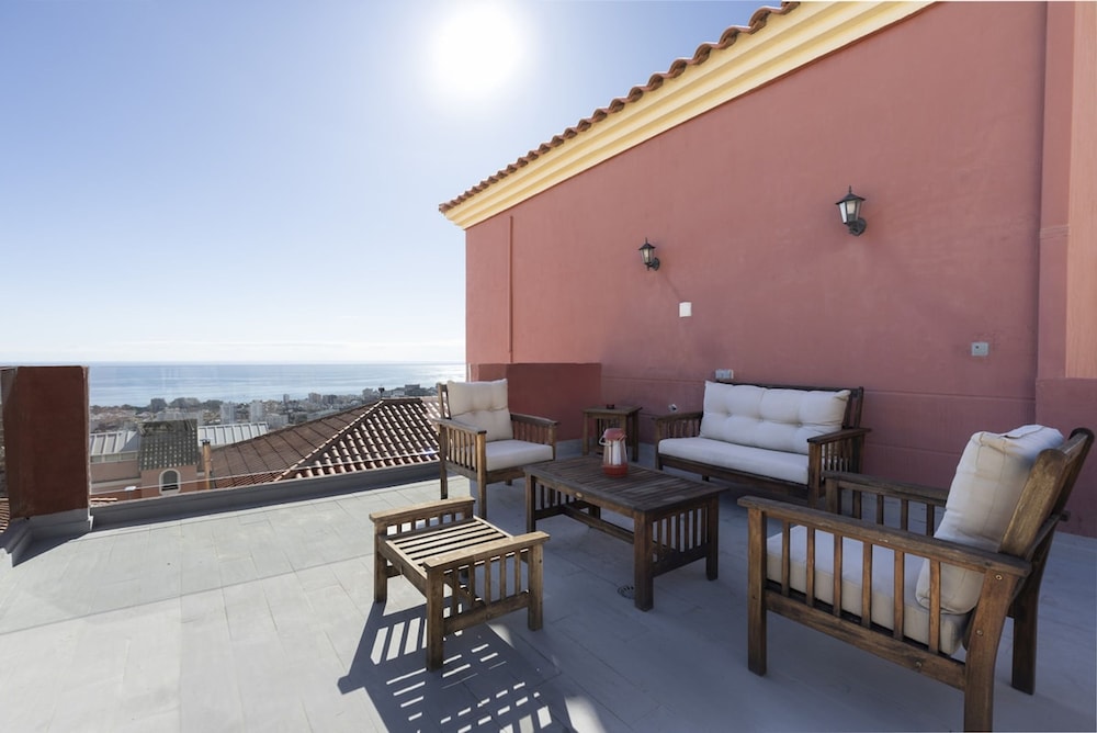 Peaceful Studio Apartment With Amazing Views