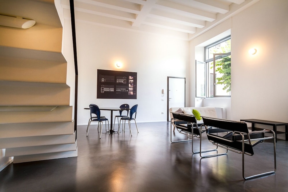 Porta Torre Lofts
