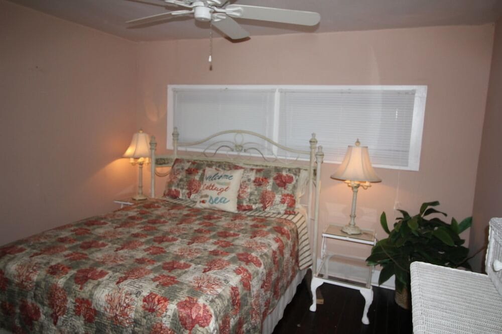 Indian River Lagoon Waterfront Cottages
