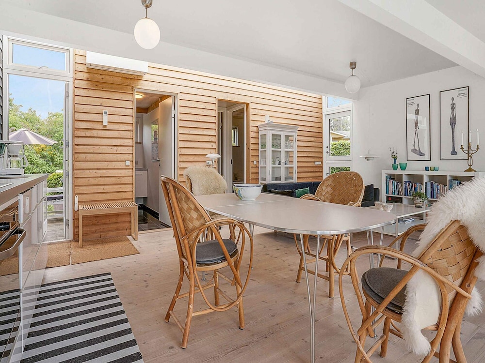 5 Star Holiday Home in Allingabro