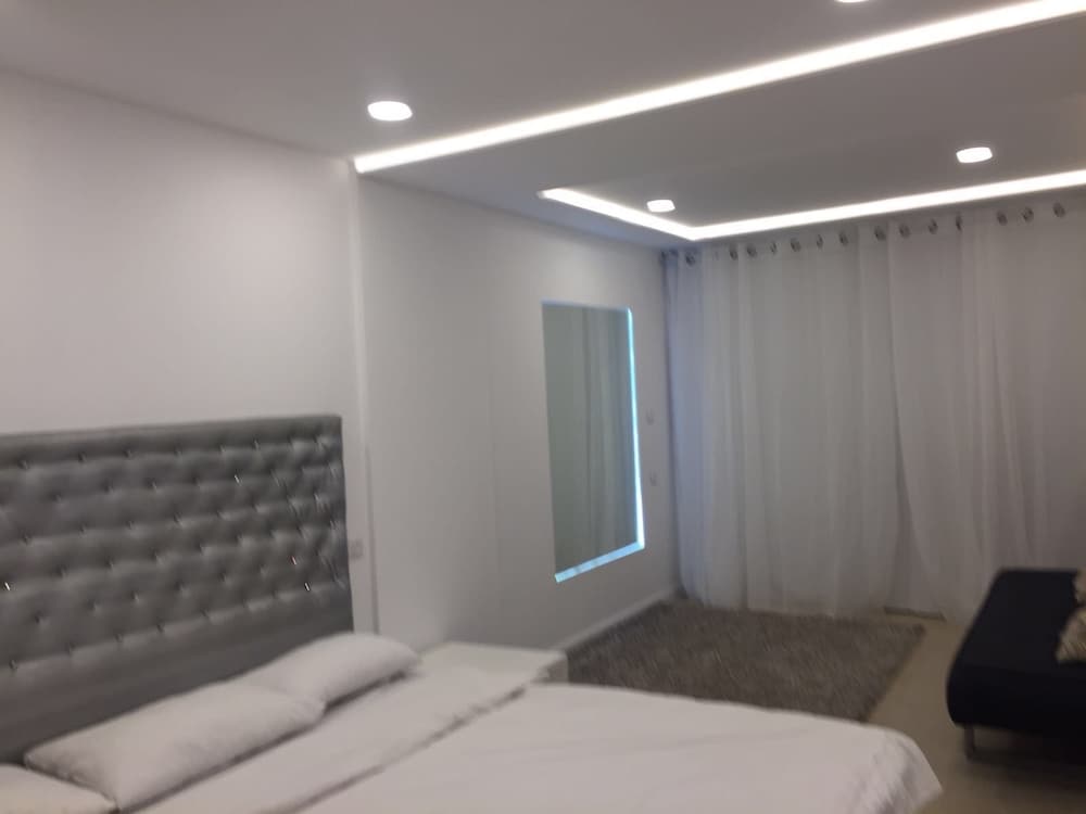 La Palmora Suites