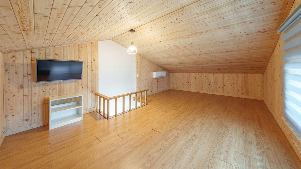 Yangyang Sunrise Sea Pension
