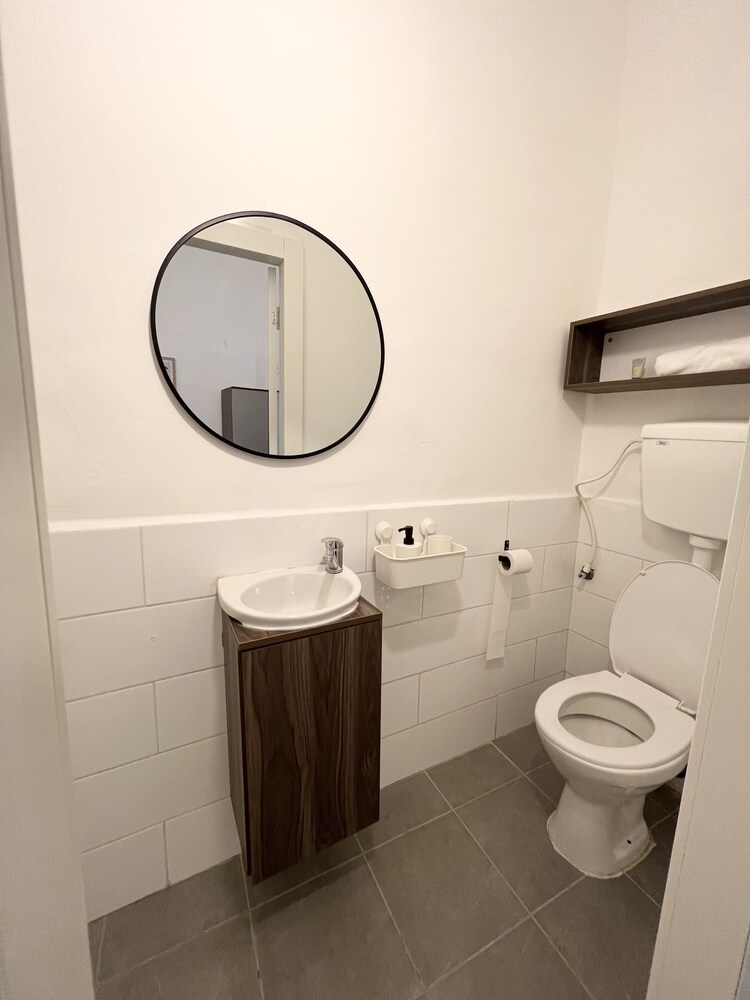 Ha-Carmel Market Apartment