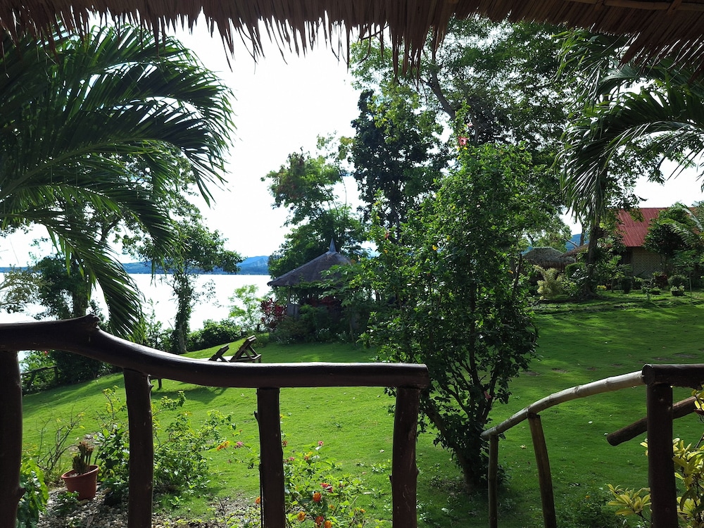 Bohol-Lahoy Dive & Beach Resort