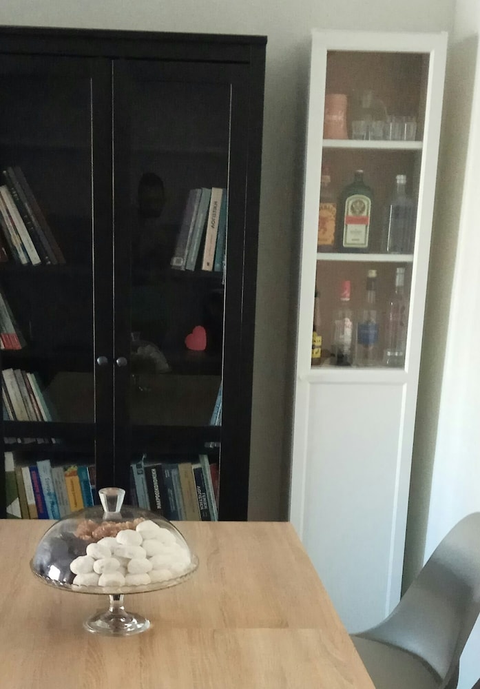 Grandma Vasiliki Rooms To Let