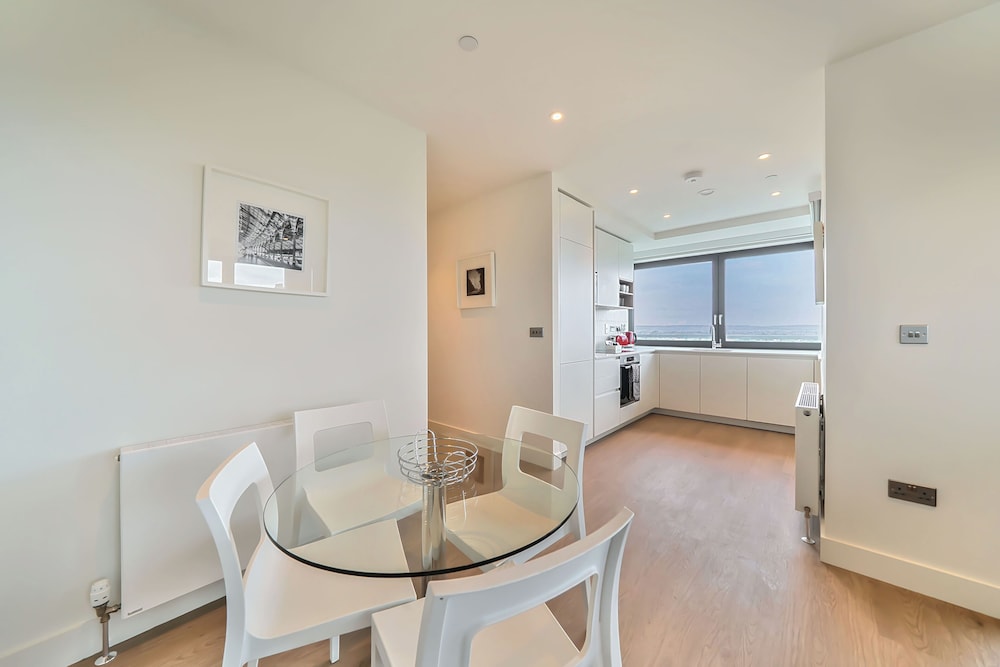 Roomspace Apartments - Oasis Way