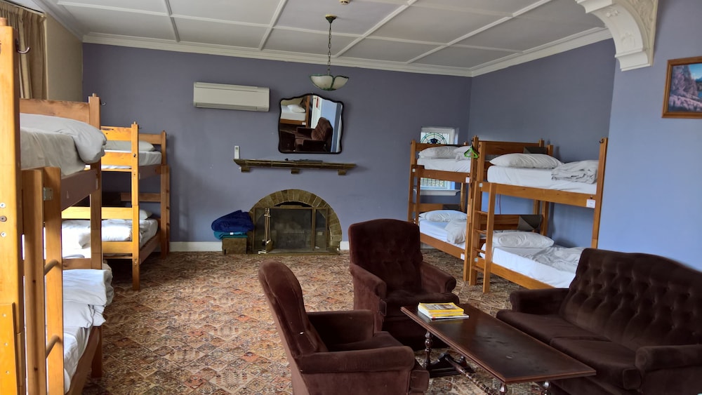 Manor House Backpackers