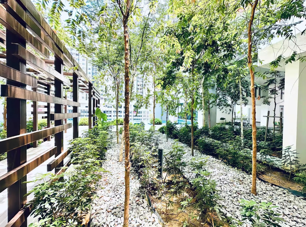 M Suite Menjalara Free Gym Pool