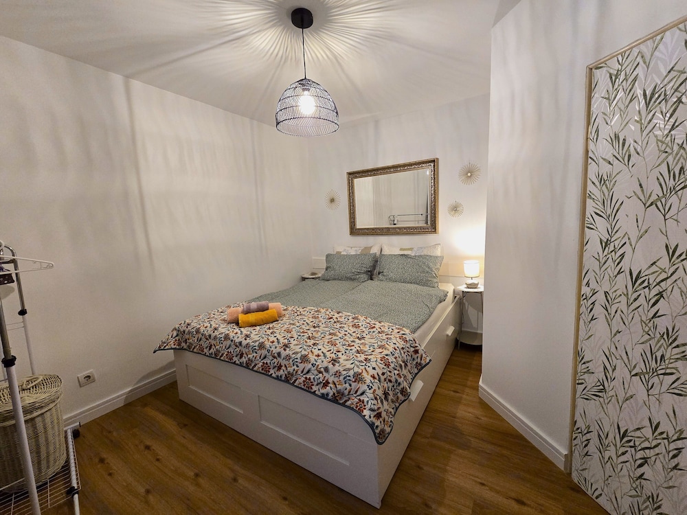 Two-Bedroom Apartment SEVEN