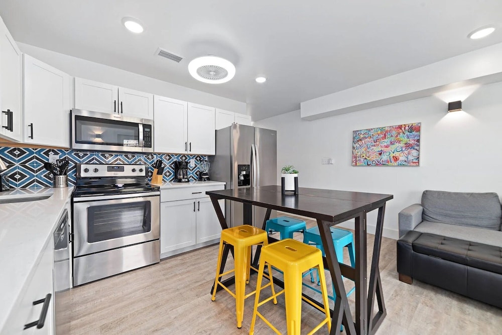 Pipedreams 333 W 4 Bedroom Home