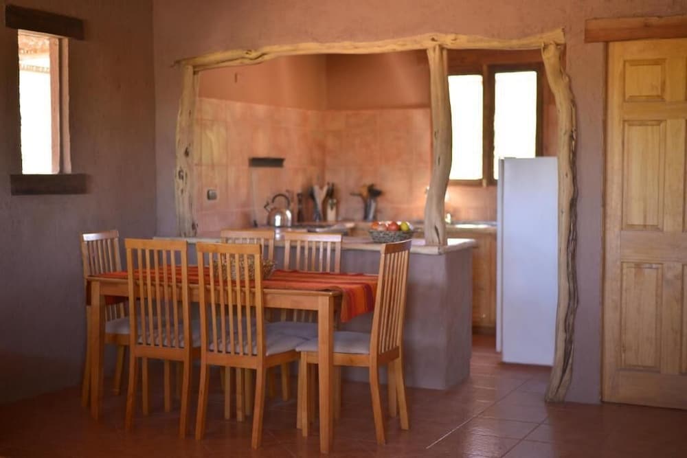 HOSTAL VALLE DE LA LUNA