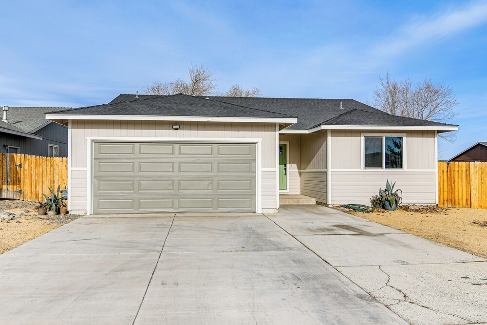 1 Mi to Pioneer Crossing Casino: Fernley Retreat!