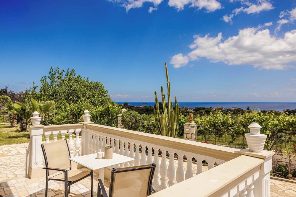 Villa Skala View