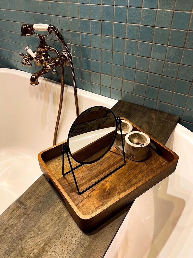 Cataleya Estate Boutique Hotel