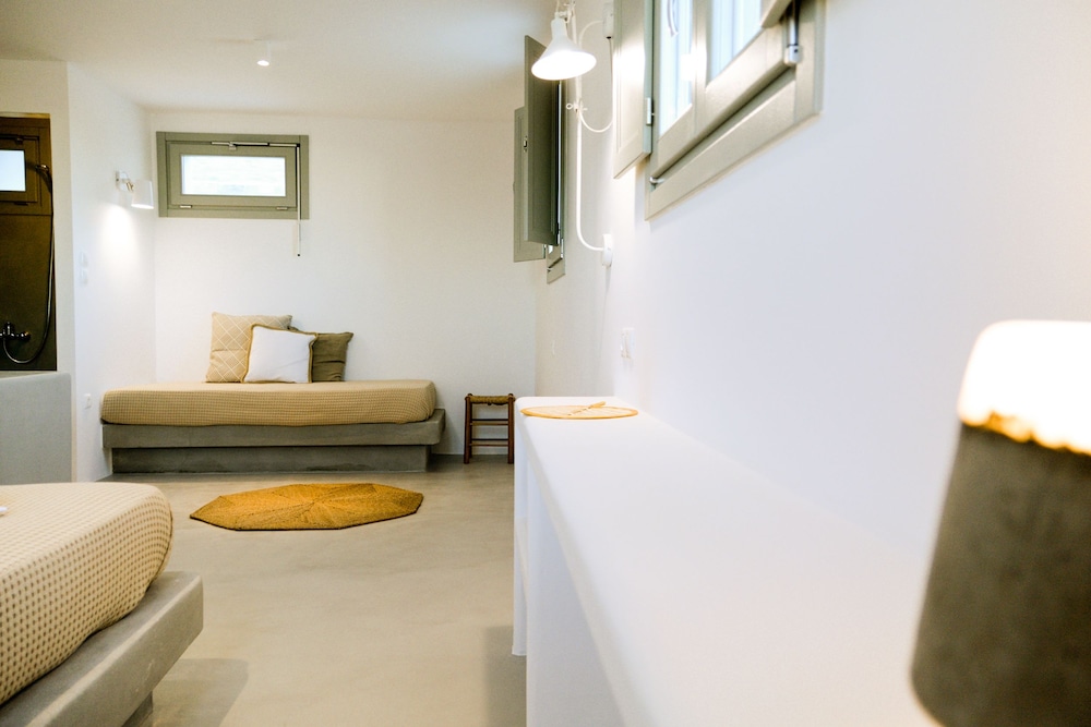 Antiparos Homes photo 3