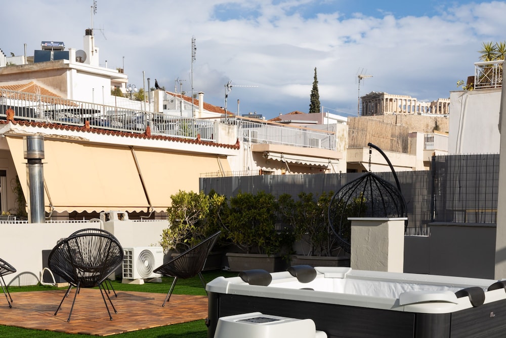 Acropolis View 3-bdrm With Rooftop Garden Jacuzzi