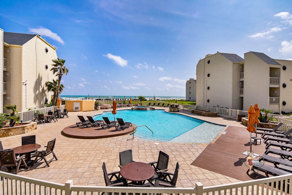 Bahia Mar-Solare Beachfront & Two Pools