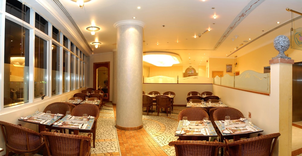 Abu Dhabi Vacations - Grand Continental Hotel - Property Image 8