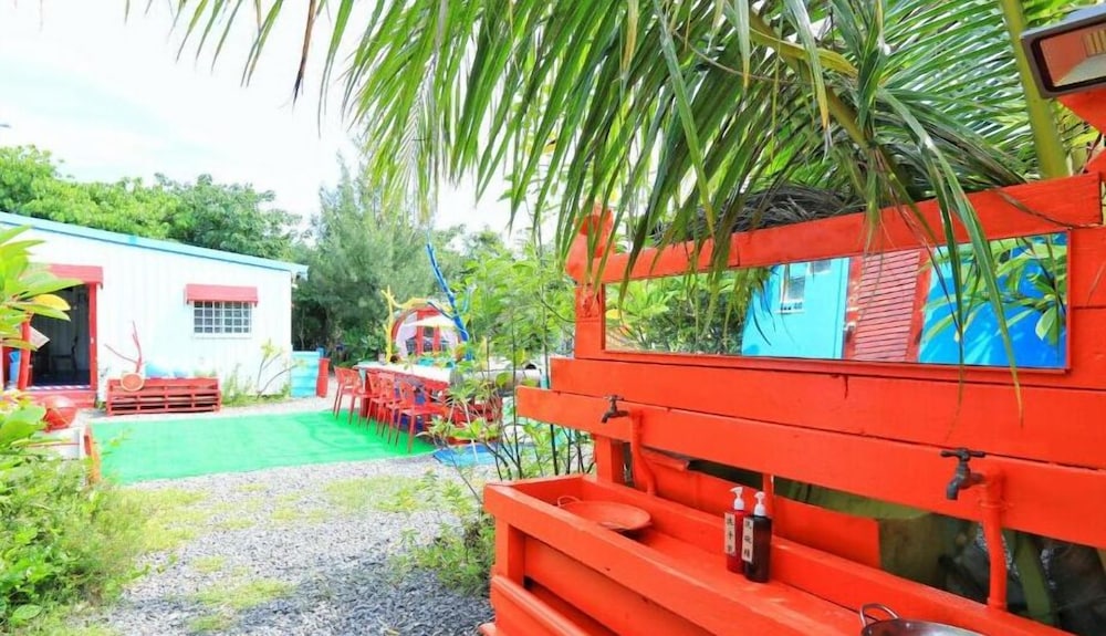 Pipe House Hostel