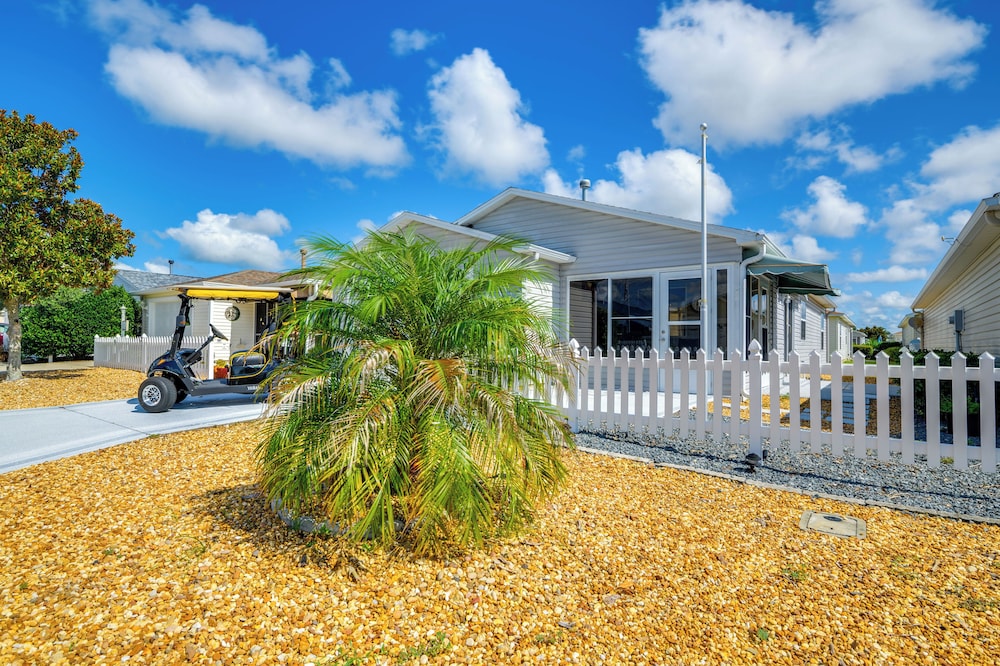 4 Mi to Lake Sumter Landing: Home in The Villages