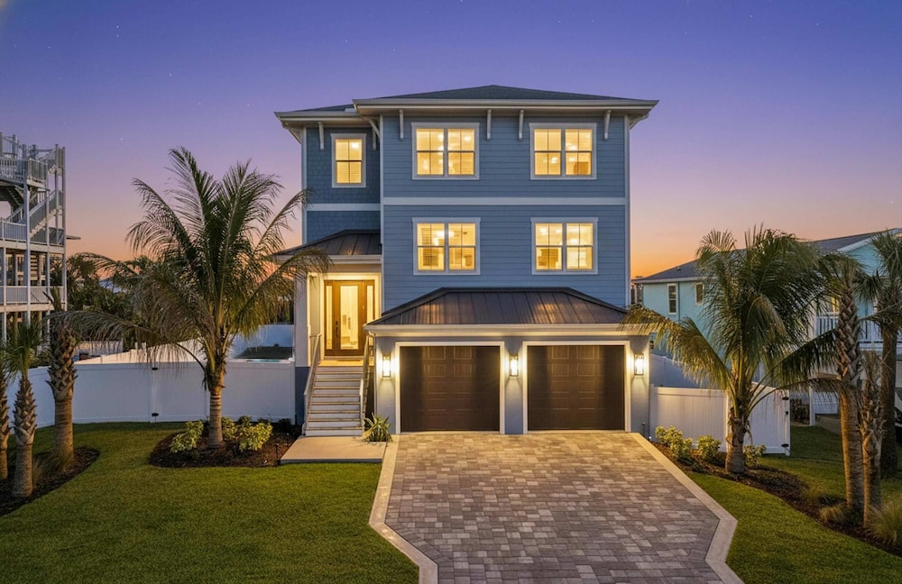 Ocean Views Beach Optional Heated Pool Spa