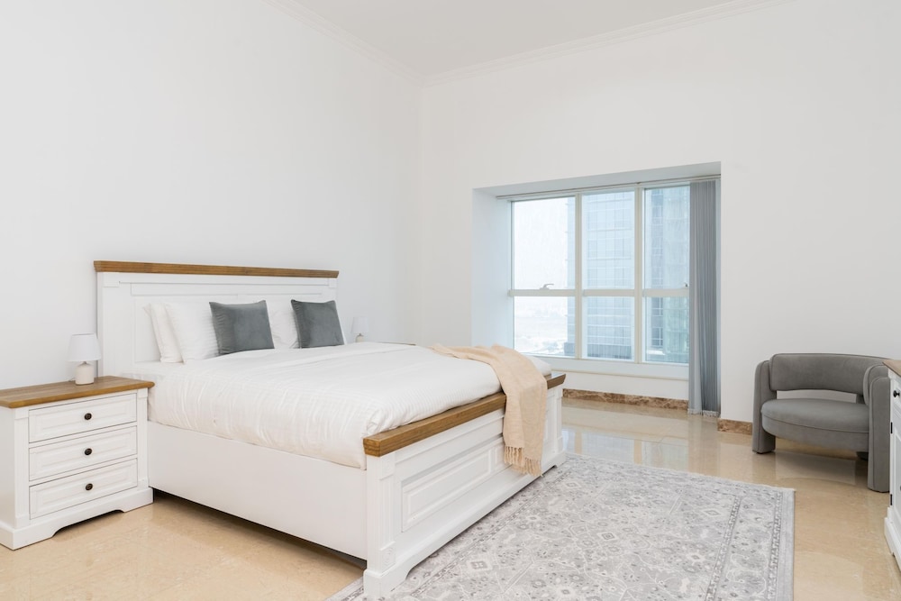 4BR Maid Penthouse w Pool and Jacuzzi