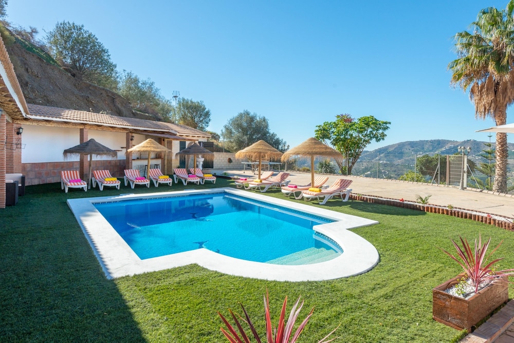Villa La Coscoja by At Home Costa del Sol