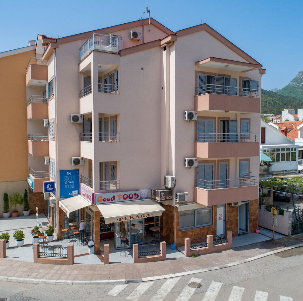 SMS Apartments
