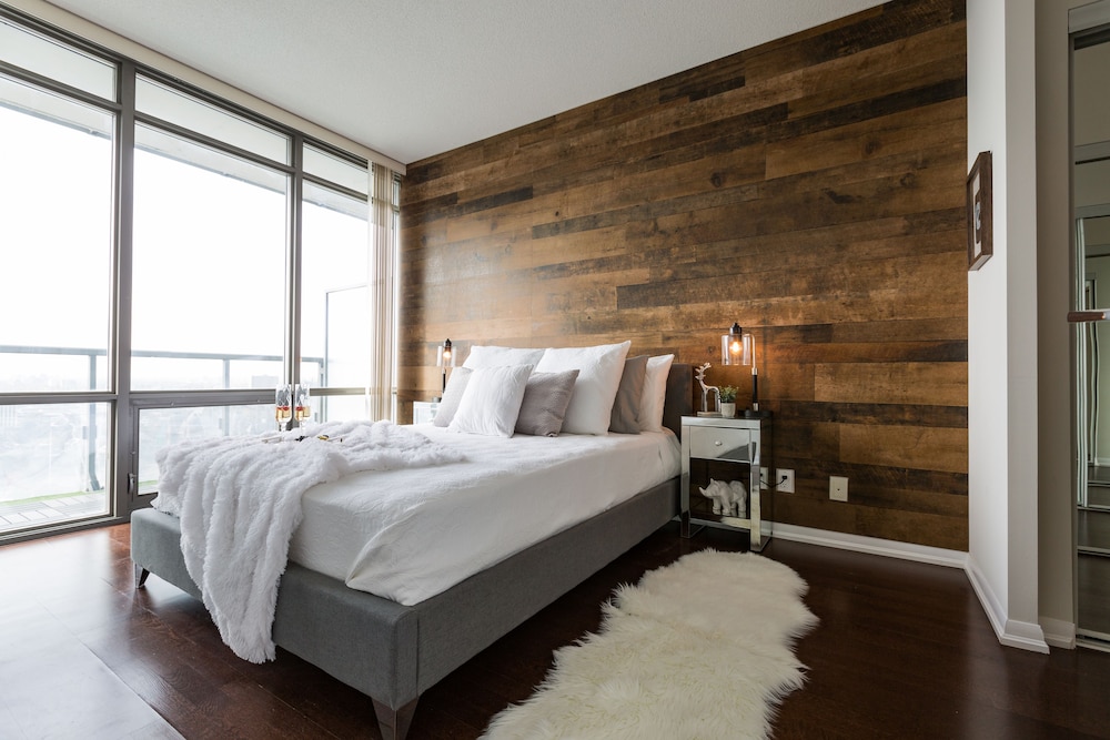 QuickStay - Luxury on Bay St. (Yonge & College) - Image 4