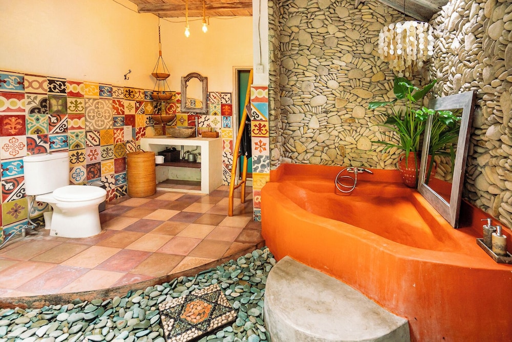 Barong Retreat Villa Ubud with Hammock Terrace, Garden & Koi Pond