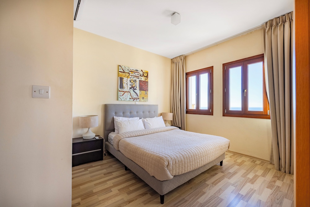 Aphrodite Premium Apartments II