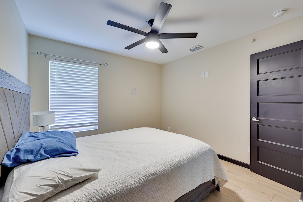 1 Mi to Dtwn Mcallen: Convenient Home Near Parks