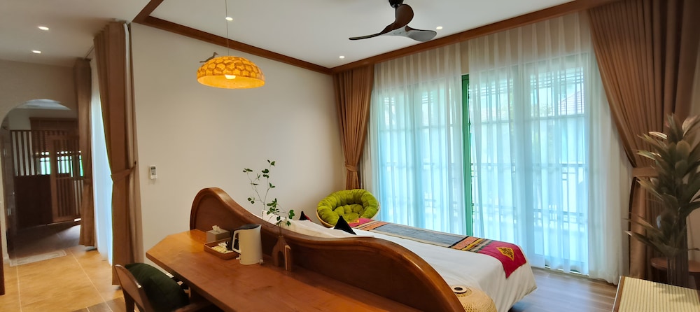 Hayha Villa - Tropical Garden Khem Beach