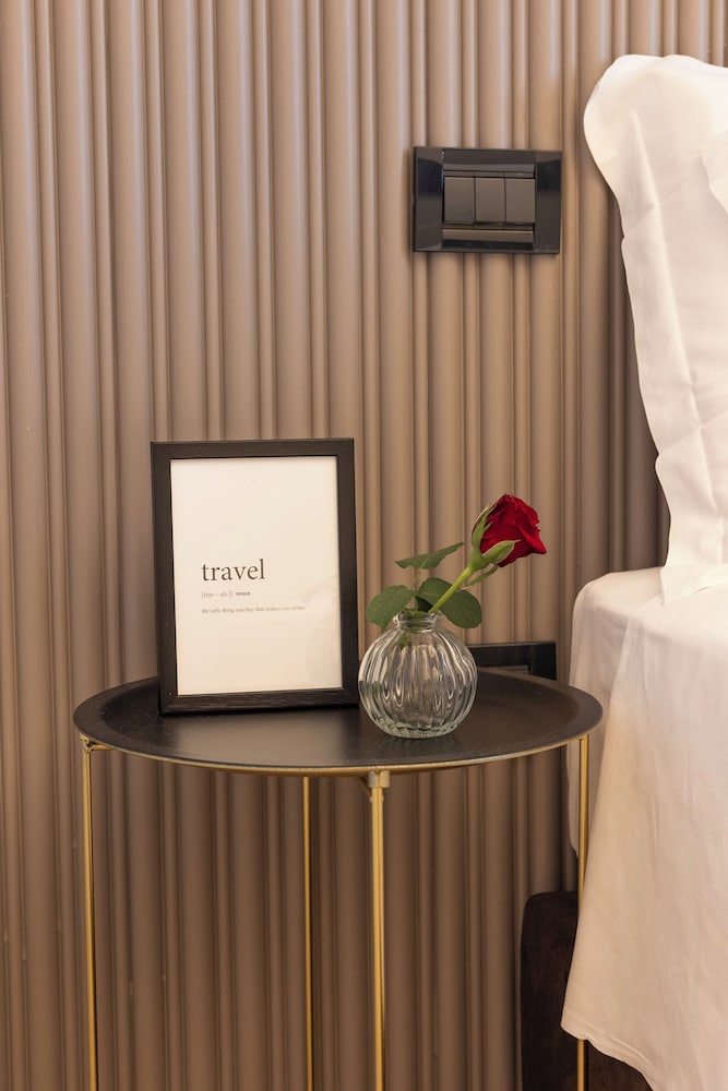 Tiburtina 86 Luxury Suites