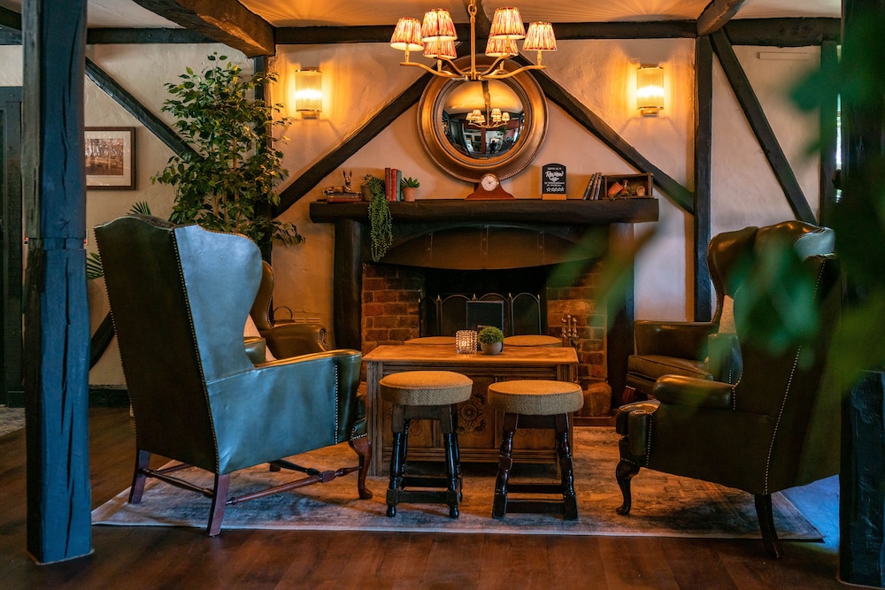 High Corner Inn