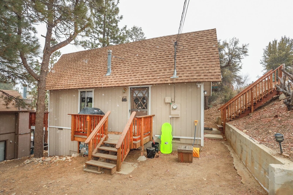 Maple Hill Lodge