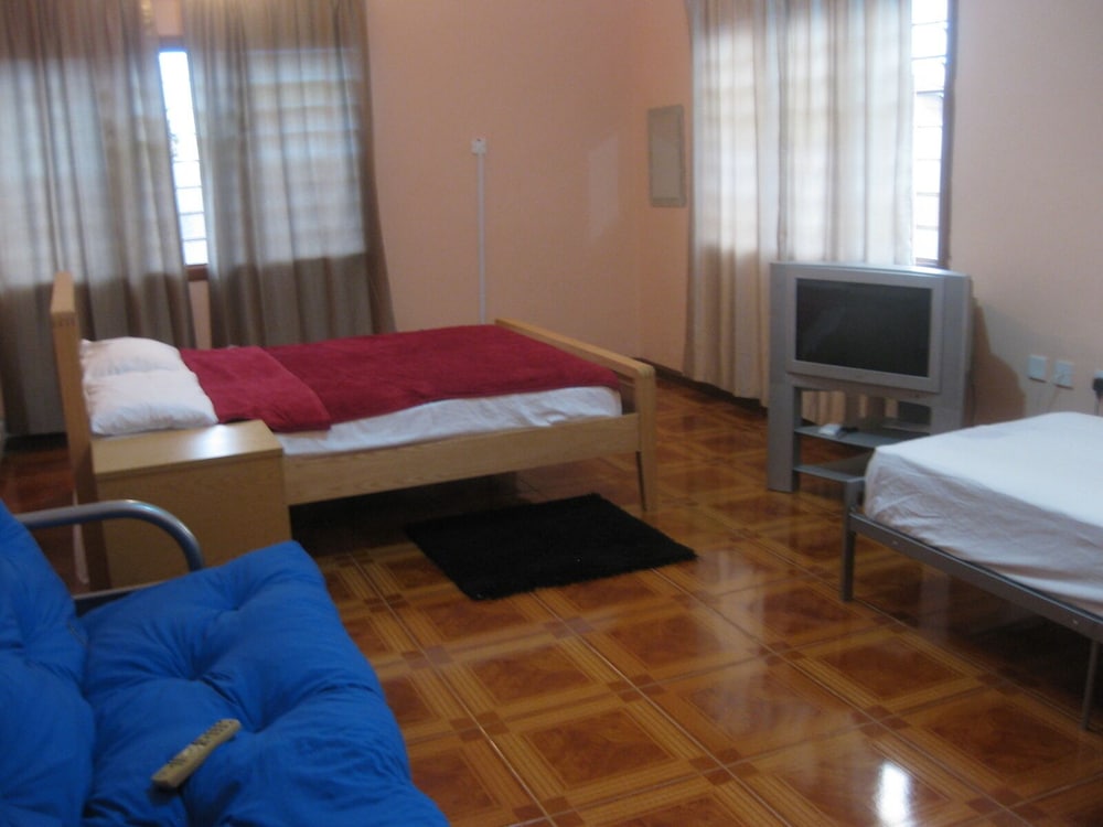 Room-ghouse - Ideal For Friends Family A view 2