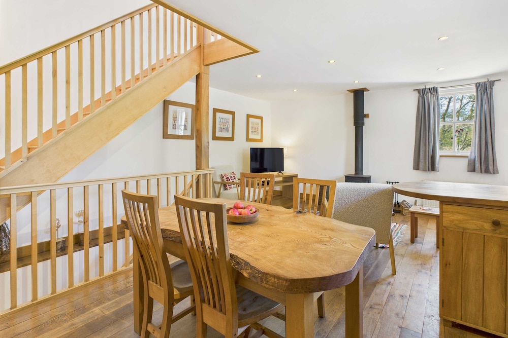 Host Stay The Bothy