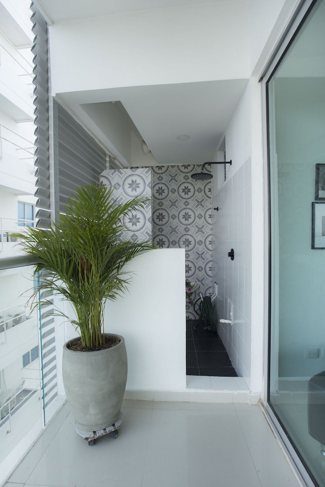 Condominio frente al mar  Morros Epic.