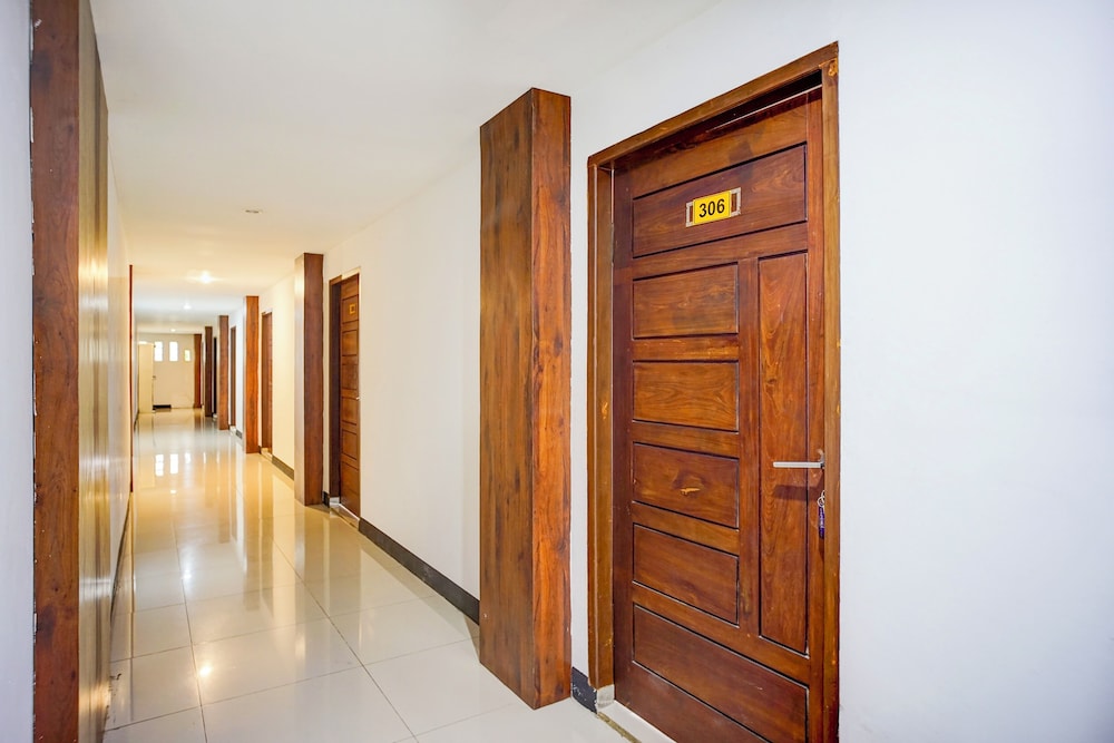 OYO 94772 Gapura Hotel