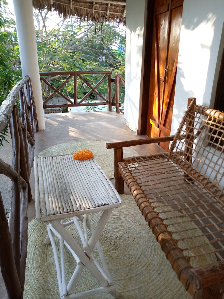 Pasha Nungwi Hotel