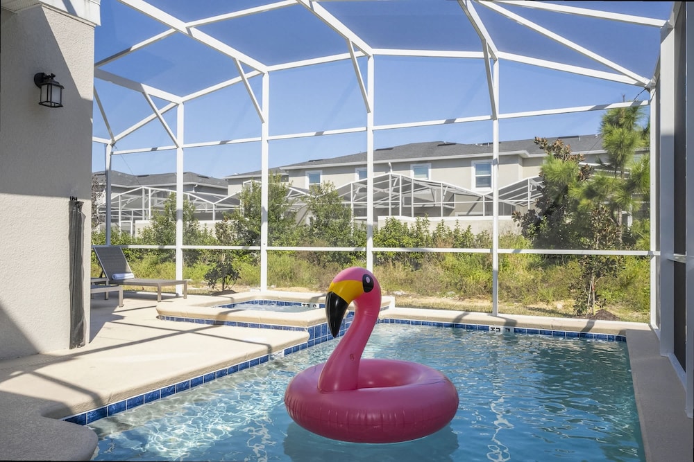 Themed 5Bd Family Villa w Pool Spa Near Disney