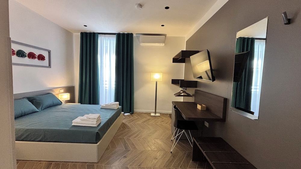 Seaside Suites