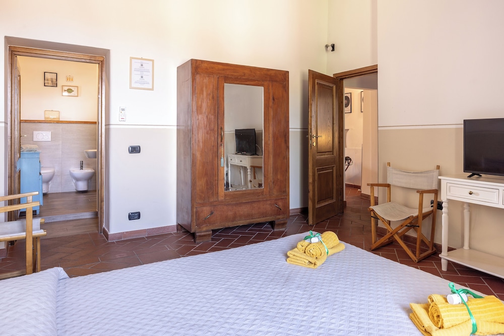 Maria Gabriella Home & Cottage