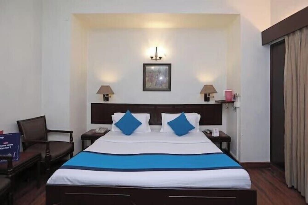Hamilton Hotel