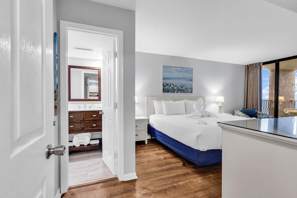 3 BR Palms Resort Oceanfront