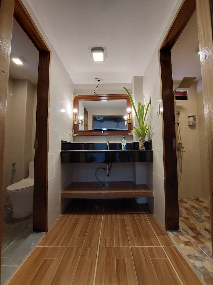 Doublegem Beach Resort and Hotel