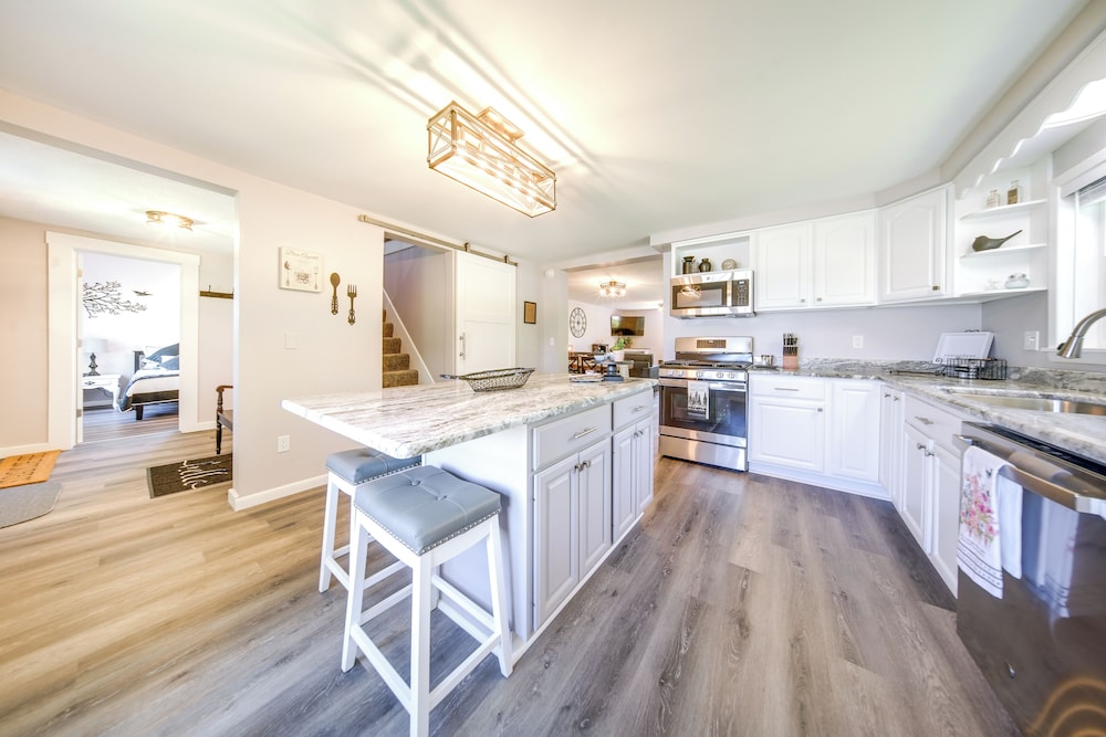 Pet-friendly Centerville Home w/ Fire Pit & Grill view 3