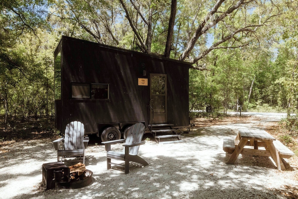 Postcard Cabins Asheboro, Outdoor Collection by Marriott Bonvoy