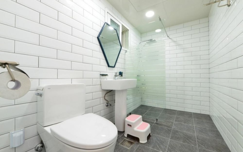 Gapyeong Shinbi Kids Pool Villa